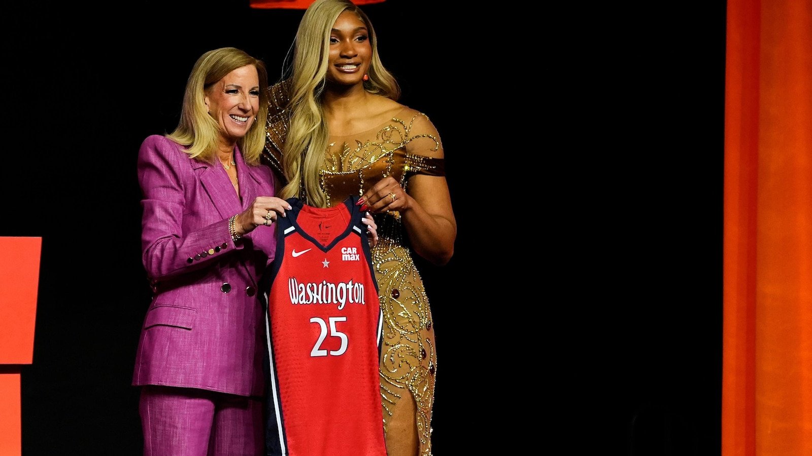 Paige Bueckers is number 1 in the WNBA Draft, going to the Dallas Wings