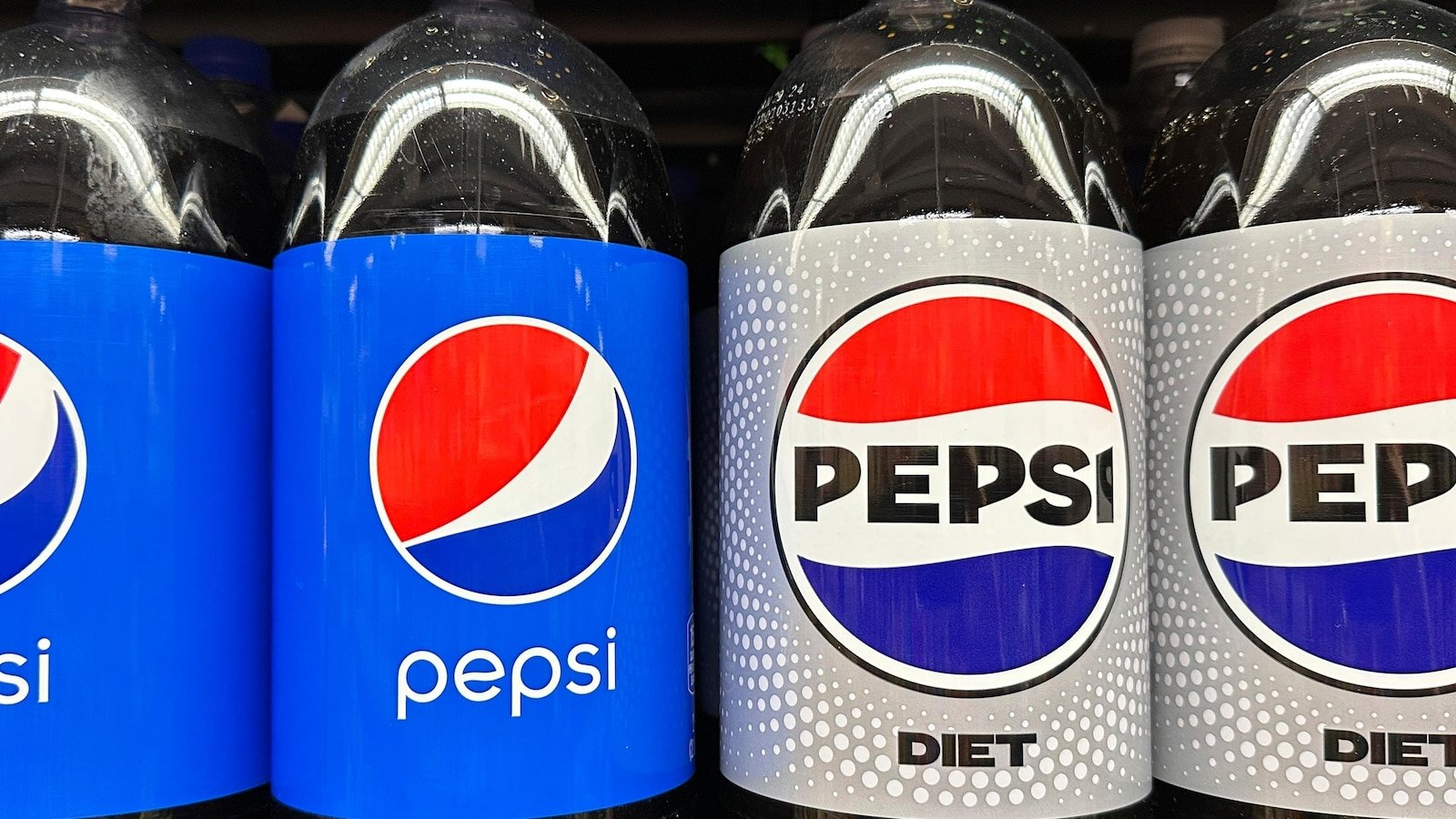 Pepsico reduces the earning forecast throughout the year on tariff costs, a lower consumption expense