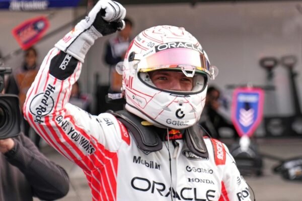 Red Bull's Verstappen takes the pole for the Japanese Formula 1 on Sunday