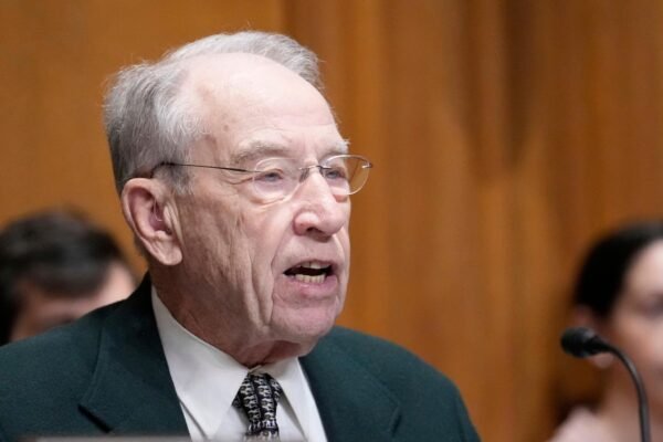 Safesport knew accusations against the former policeman before hiring him as a investigator