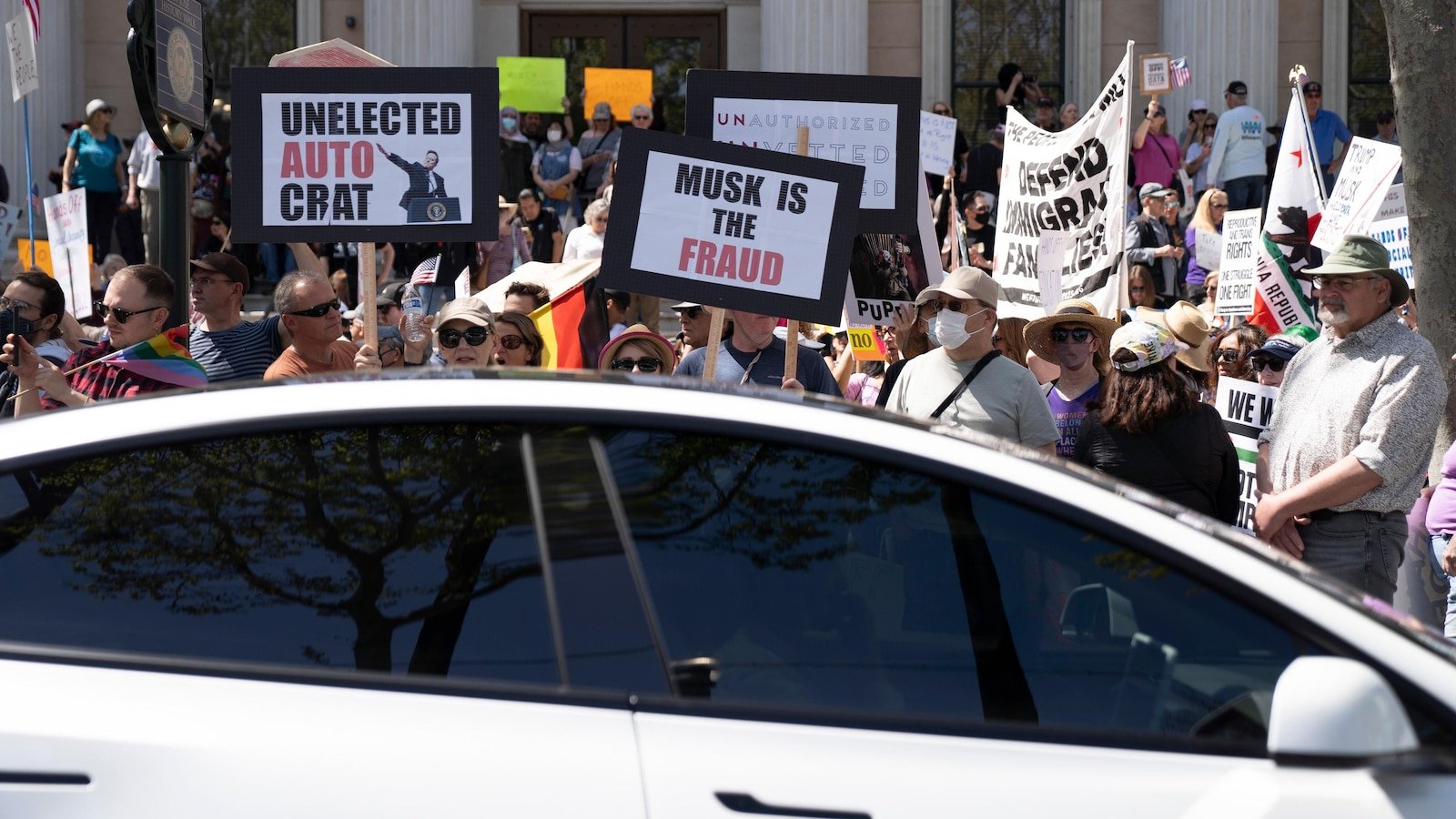 Some main technological leaders have embraced Trump. That has created a political division in Silicon Valley