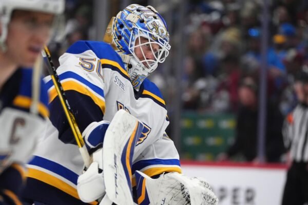 Stephenson scores in the seventh shooting round to give Kraken 3-2 Victoria on Blues