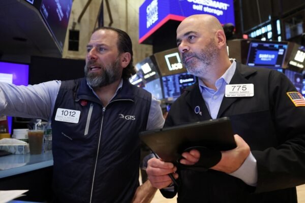 The actions slide on the eve of Trump's Tarifa announcement