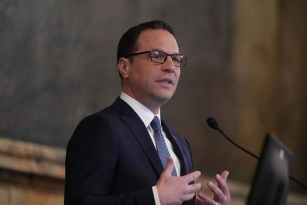 The residence of the Governor of Pennsylvania burned; No injured: Police