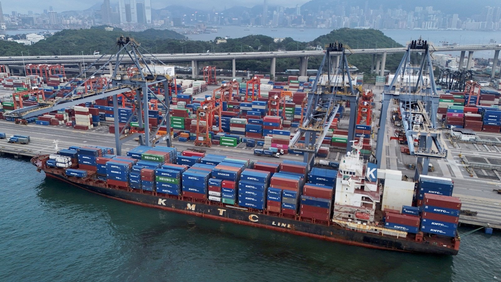 Trump voters trust how the economy is handling, but some have concerns about prices, tariffs