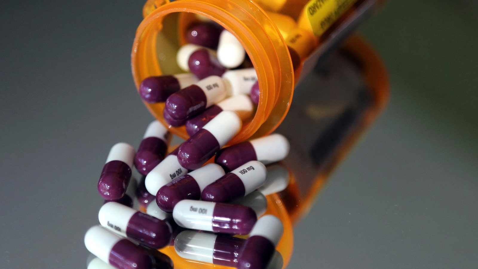 The pharmaceutical industry criticizes the drug plan that Trump says he will sign