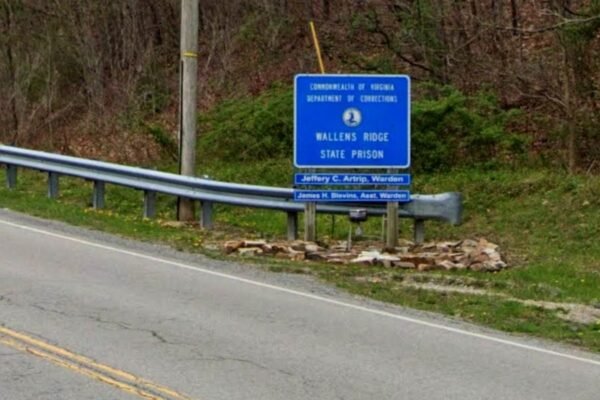 3 Officers of corrections stabbed by MS-13 gangs in prison: officials