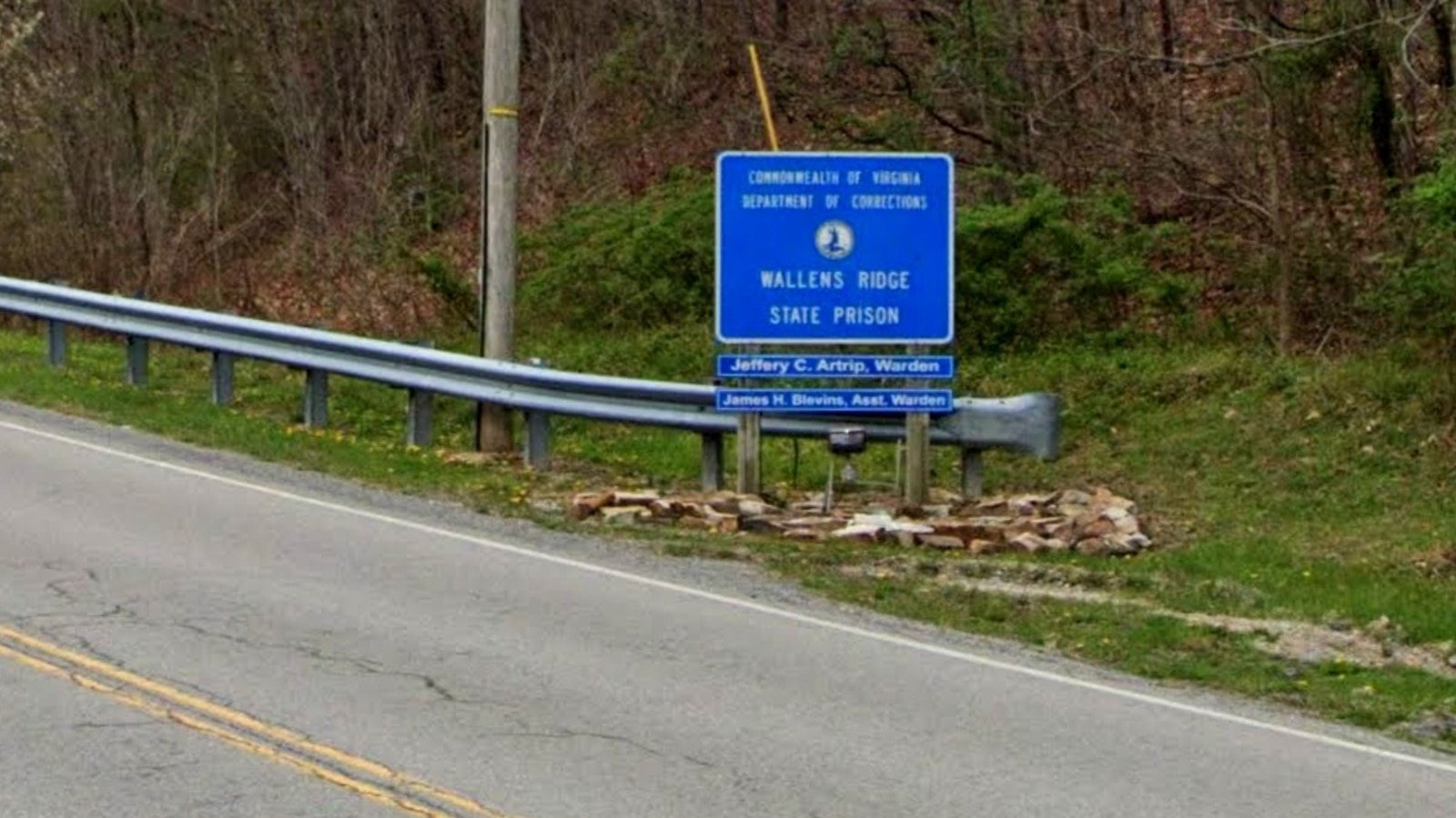 3 Officers of corrections stabbed by MS-13 gangs in prison: officials