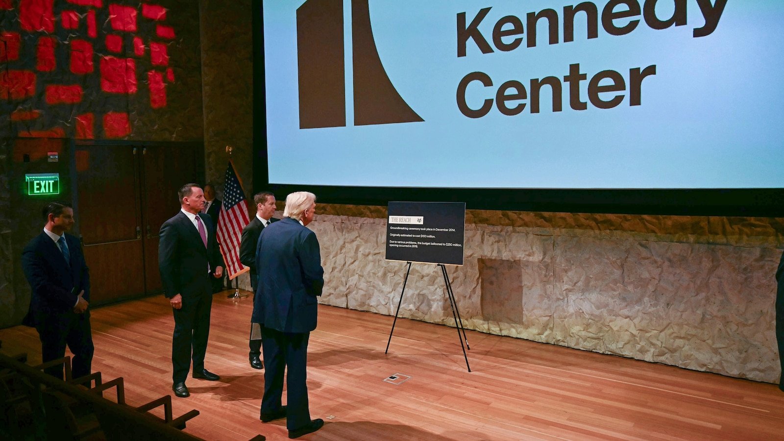 A transformed landscape: arts of the artistic community while responding to the federal program cuts