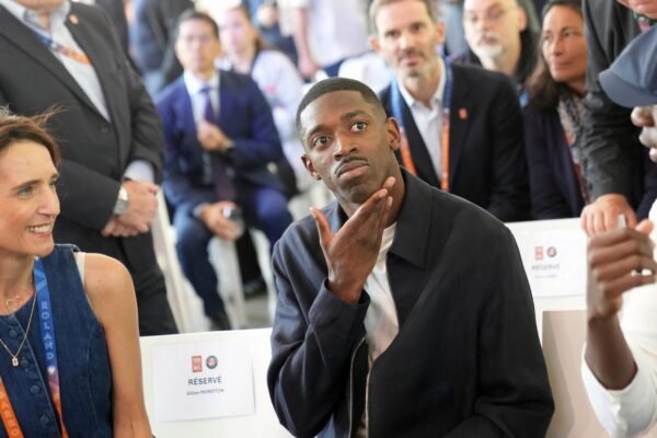 Alcaraz's confidence rises before the defense of the title of the France Open while Swiatek fights