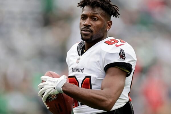 Antonio Brown detained after shooting outside the Adin Ross boxing event