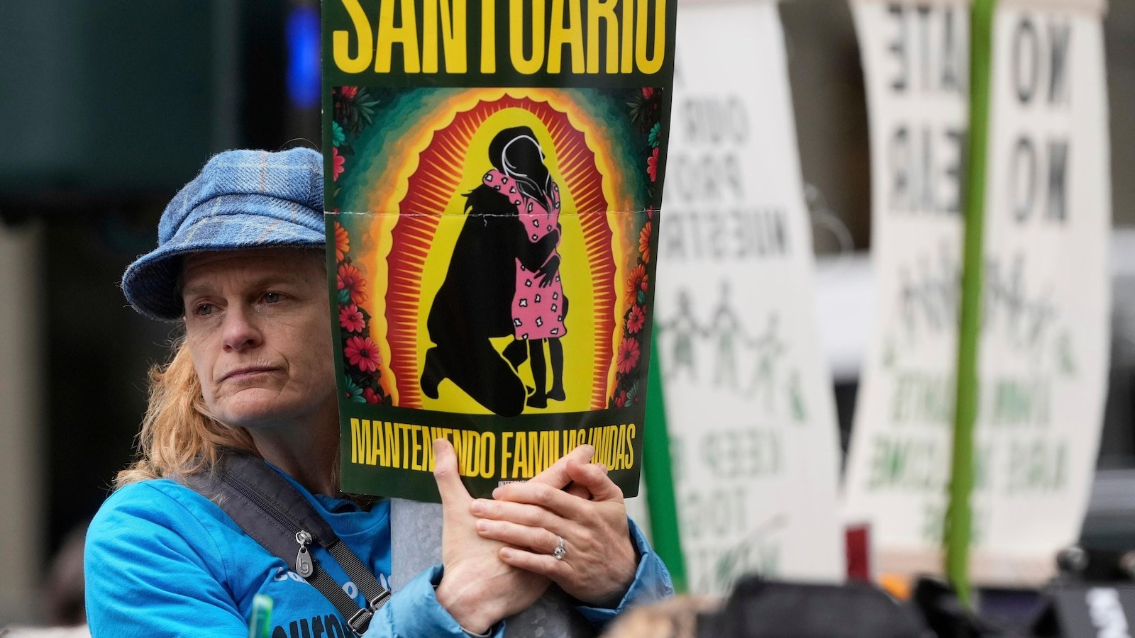 Defenders of immigrants are recovered against arrests in the ICE court in San Francisco