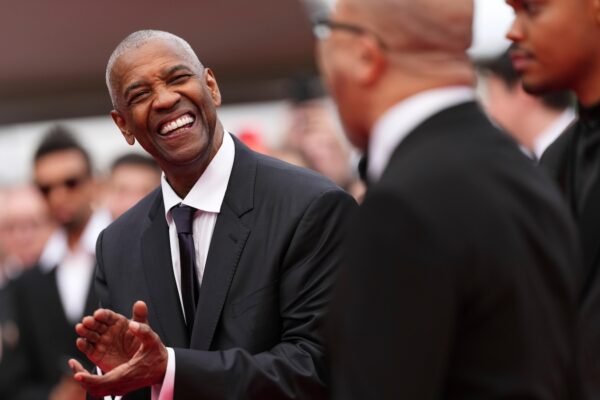 Denzel Washington receives honorary surprise palma d'Or at the premiere of Cannes