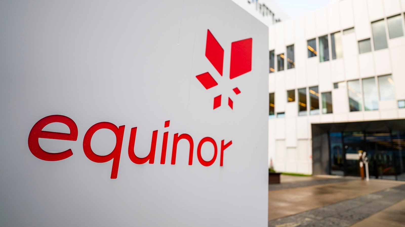 Developer to resume the New York Marine Wind Project after the Trump administration stops