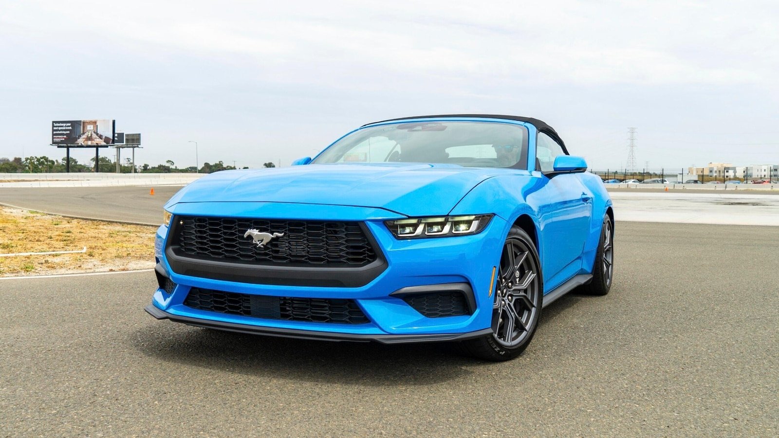 EDMUNDS: Five large -budget performance cars for less than $ 35,000