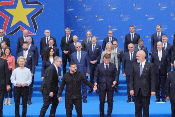 European leaders agree with Trump that Russia's position on high fire conversations is unacceptable