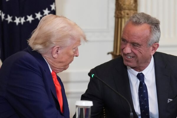 FDA approves the new COVID-19 of modern doses