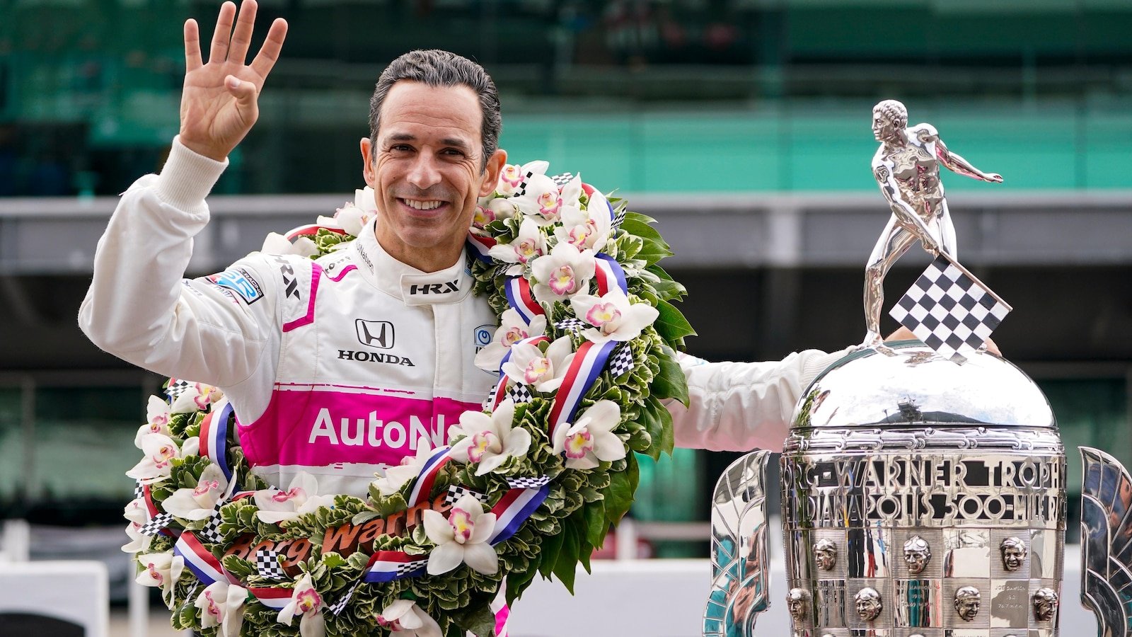 Helio Castroneves chasing the record victory of Indy 500 to 50 years
