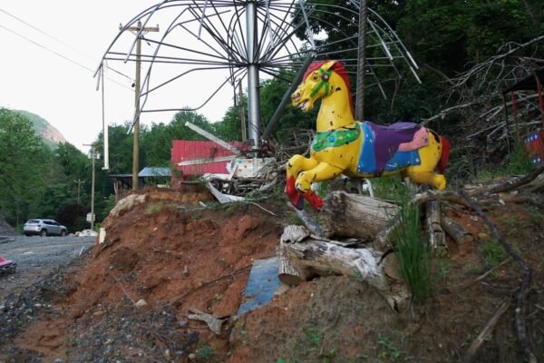 Hurricane Helene scars are slowly healing in this tourist city of the Apalaches