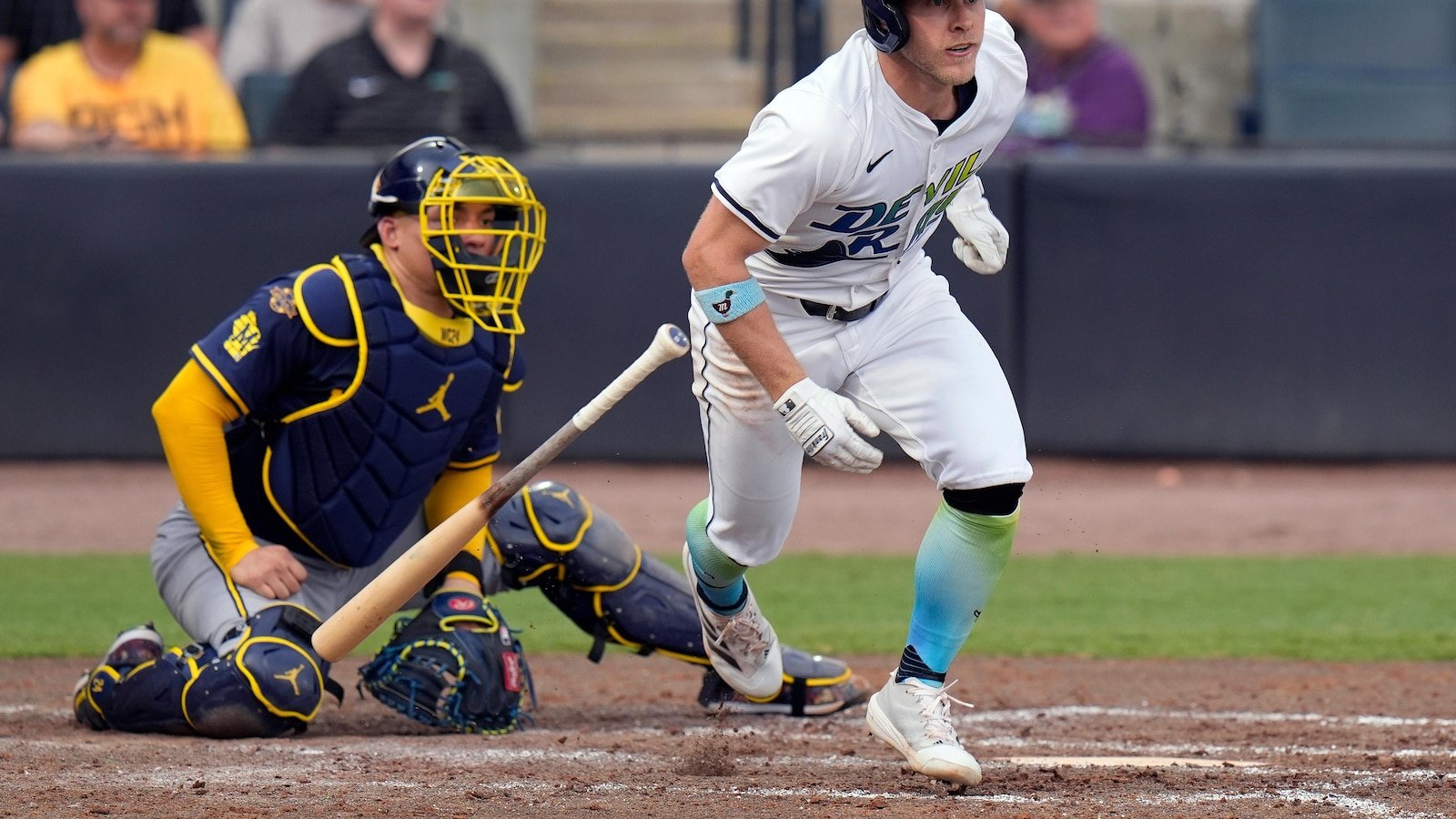 Jankowski leads to the winning race when Tampa Bay wins Milwaukee 3-2 after historical rain delays