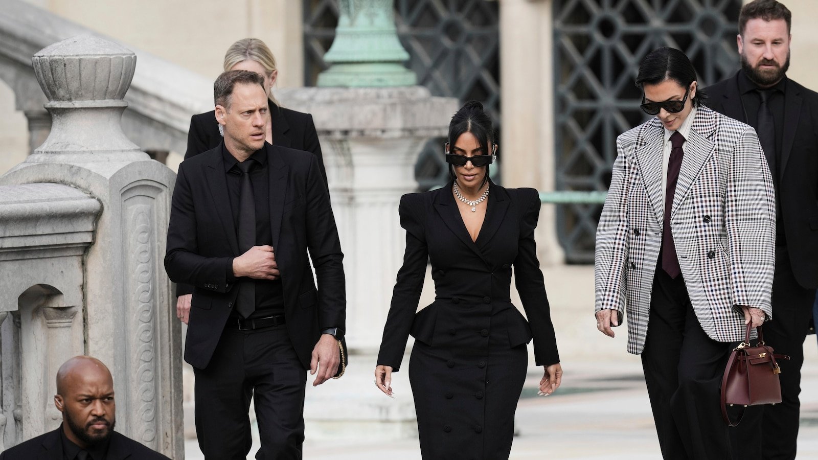 Kim Kardashian puts a graduation limit and comes to become a lawyer