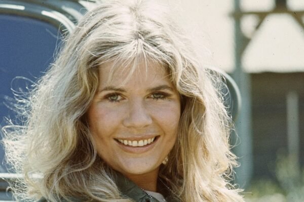 Loretta Swit, Emmy winner who played Houlihan in the 'Mash' television series, dies at 87