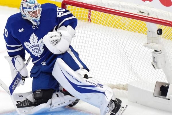 Maple Leafs goalkeeper, Joseph Woll, will start starting game 2 against Panthers