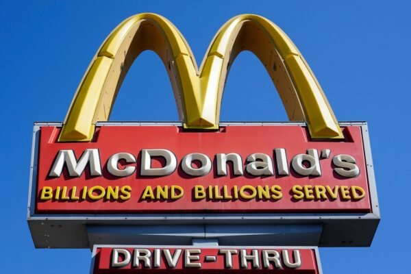 McDonald's is closing its Cosmc restaurants, but plans to try drinks' inspired '' chain drinks