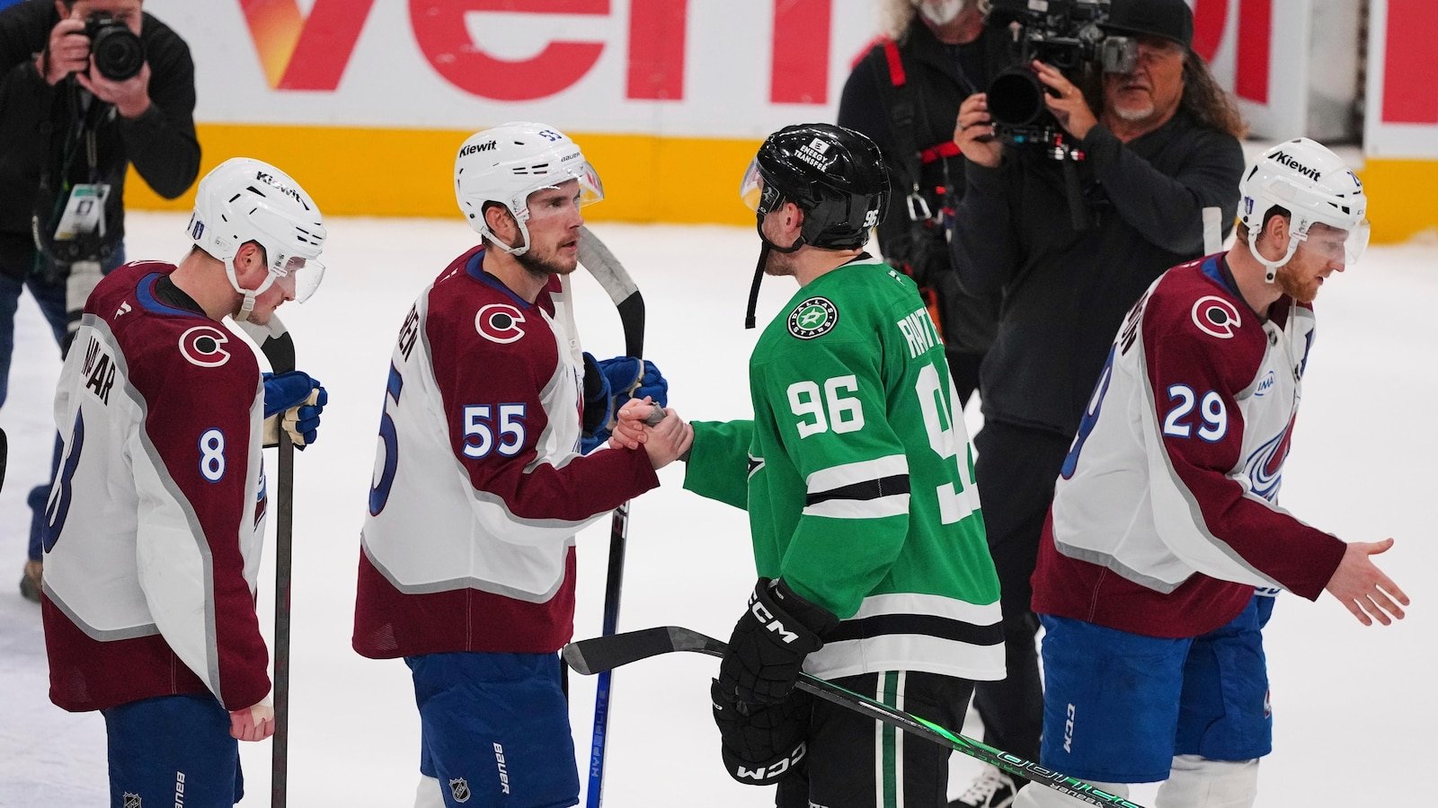 Mikko Rantanen has a third period of 4 points for the stars to eliminate the former playoff team incredibly