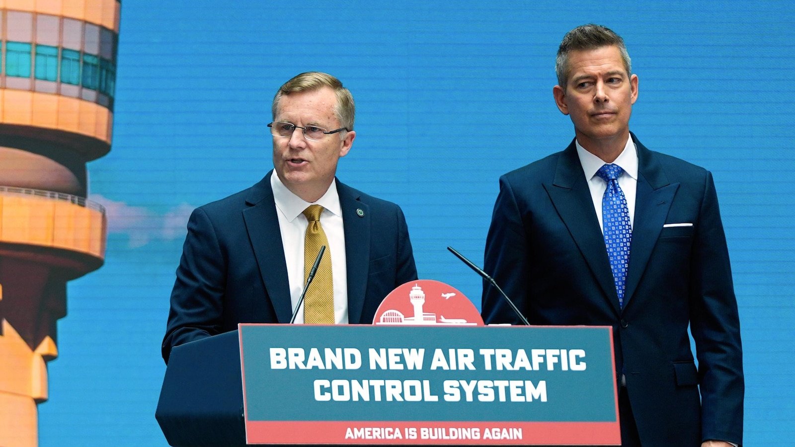 Newark's problems and recent accidents focus on the shortage of air traffic controlle and aging equipment