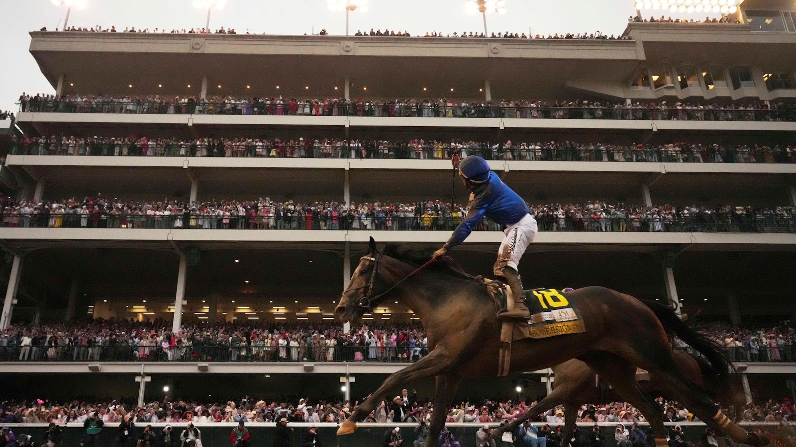 Reina's sovereignty in Kentucky Derby, favorite journalism