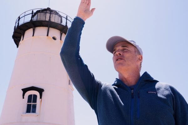 Resistance athlete to swim around Martha's vineyard