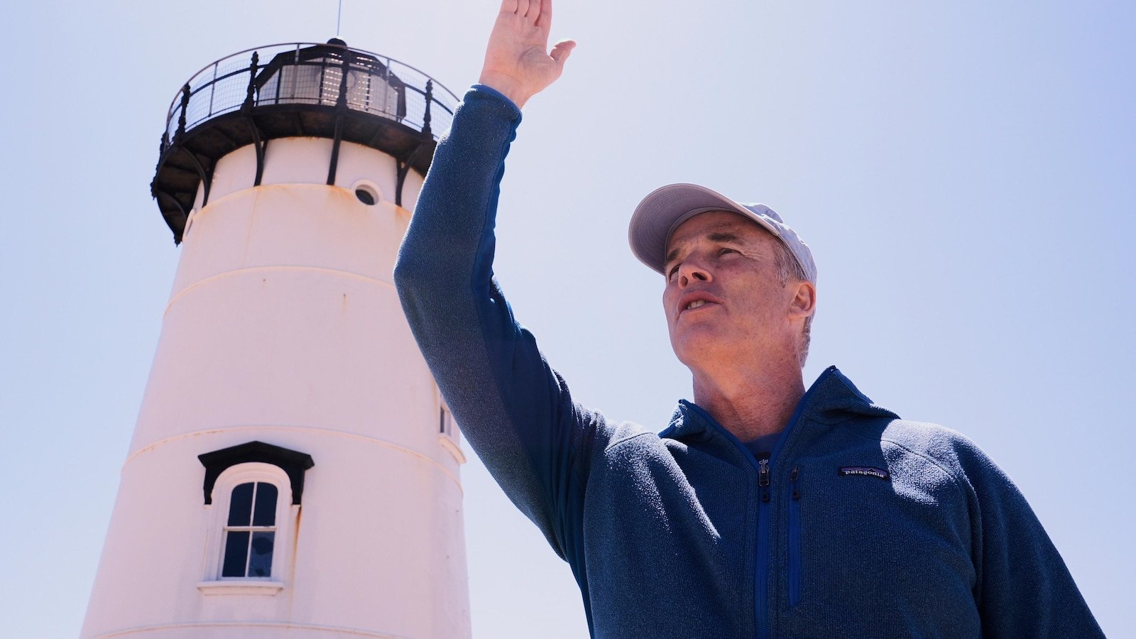 Resistance athlete to swim around Martha's vineyard