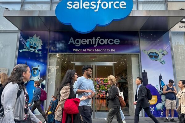 Salesforce is buying information in an agreement worth approximately $ 8 billion