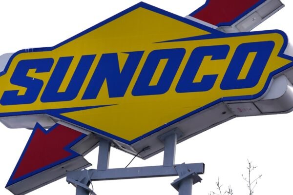 Sunoco buys the chain park from the Canadian gas store and convenience for approximately $ 9.1b