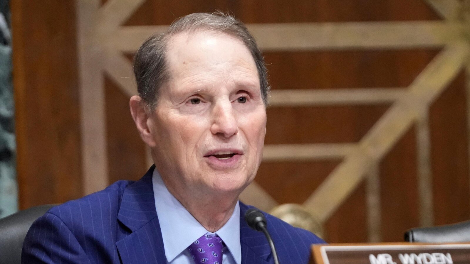 The Senate is voting on whether to block Trump's global tariffs in the midst of economic agitation