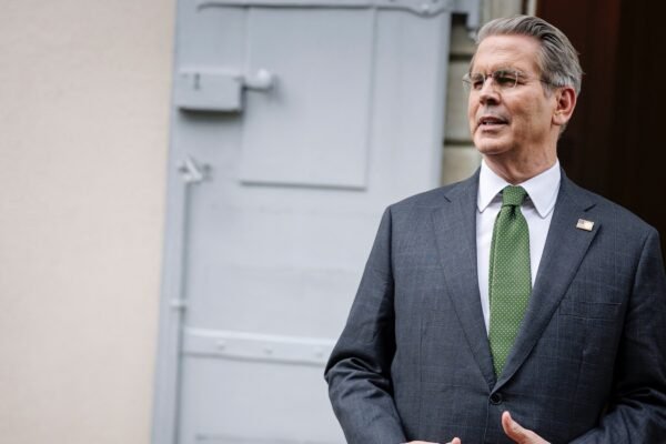 The United States and China announce the agreement to reduce reciprocal tariffs for 90 days