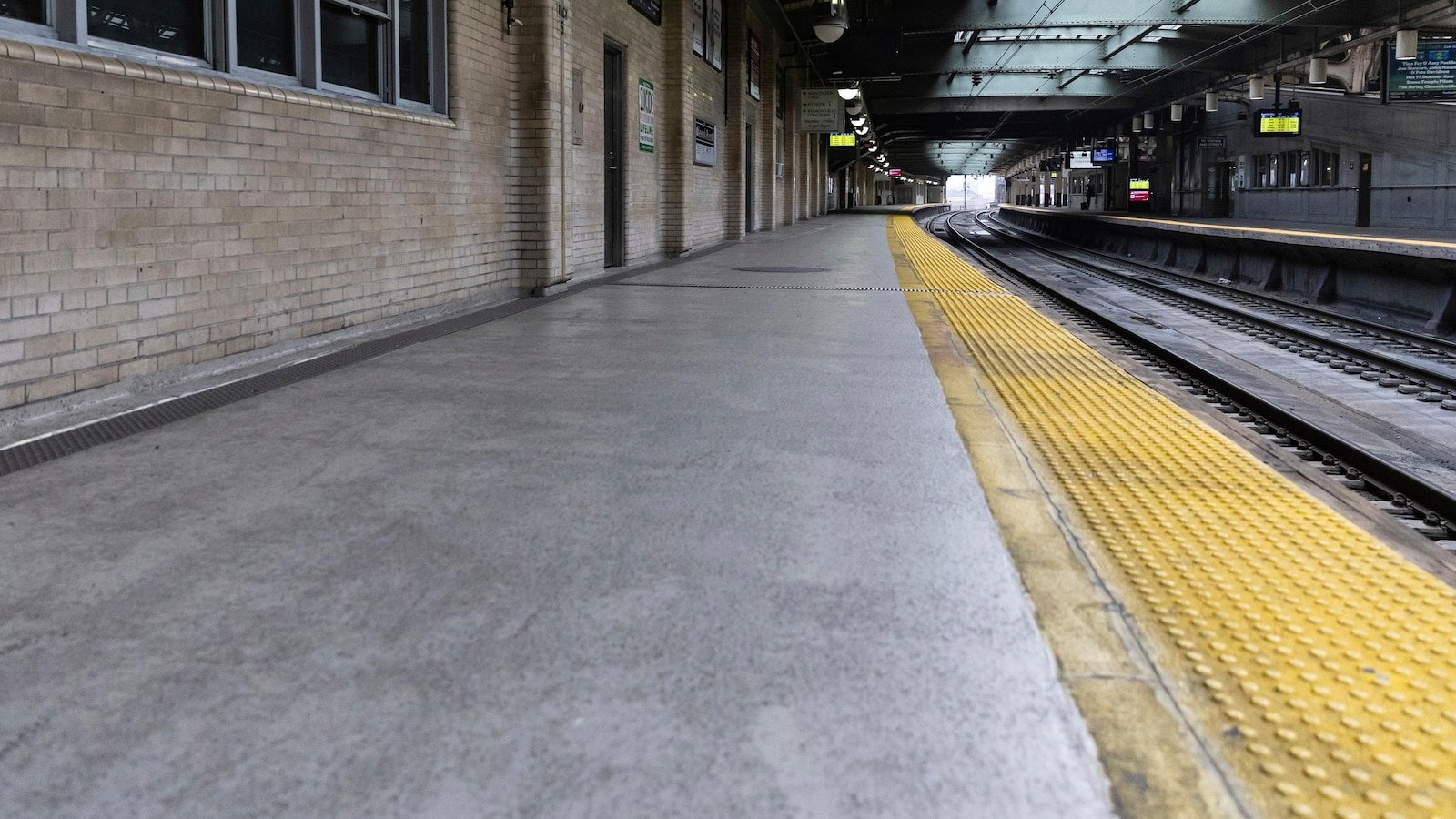 The conversations destined to end the New Jersey Transit Railway Strike to resume on Saturday, says the Railroad CEO.