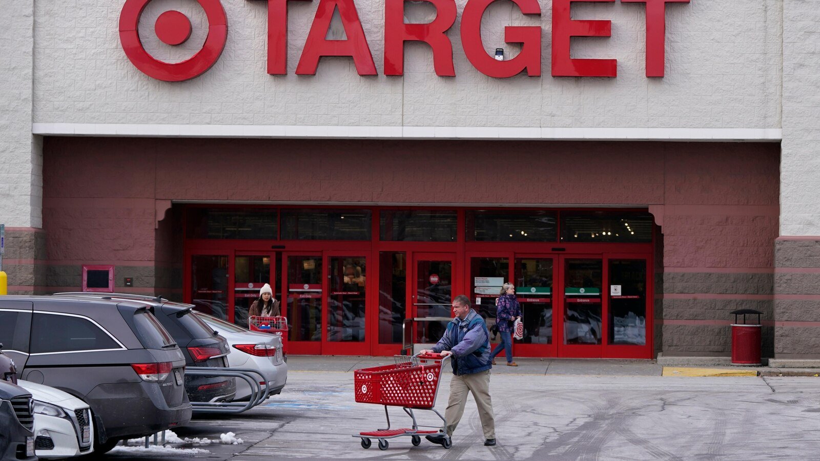 The drop in sales of objectives in the first quarter and the retailer warn that they will slide for the entire 2025