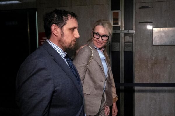 The former model takes the position in Harvey Weinstein's new trial. It is the first time that testifies