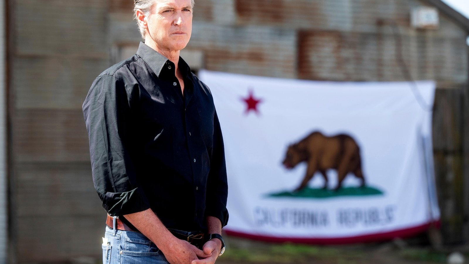 The governor of California describes the deficit of $ 12 billion and the freezing of access to the immigrants health program