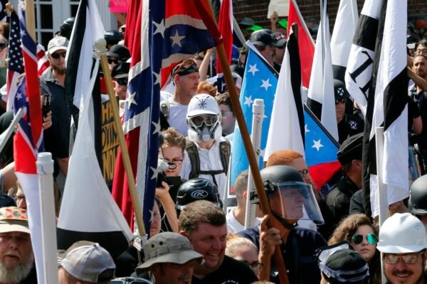 The hate groups in the decline of the United States but their influence grows, shows the report