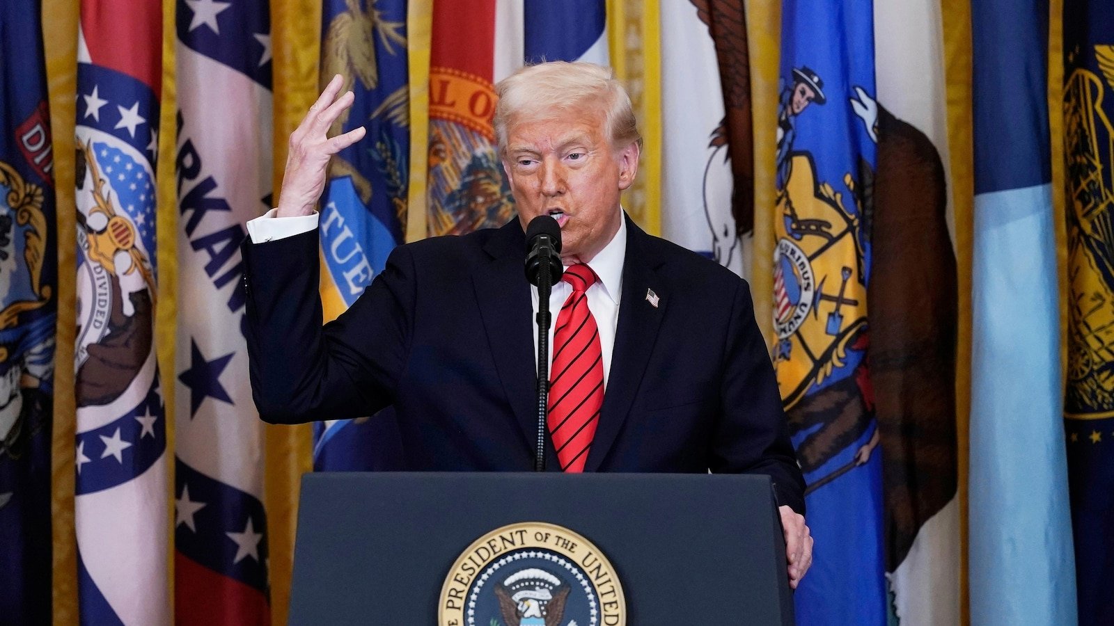 The judge stops much of the massive reduction of the federal agencies of the Trump administration of federal agencies