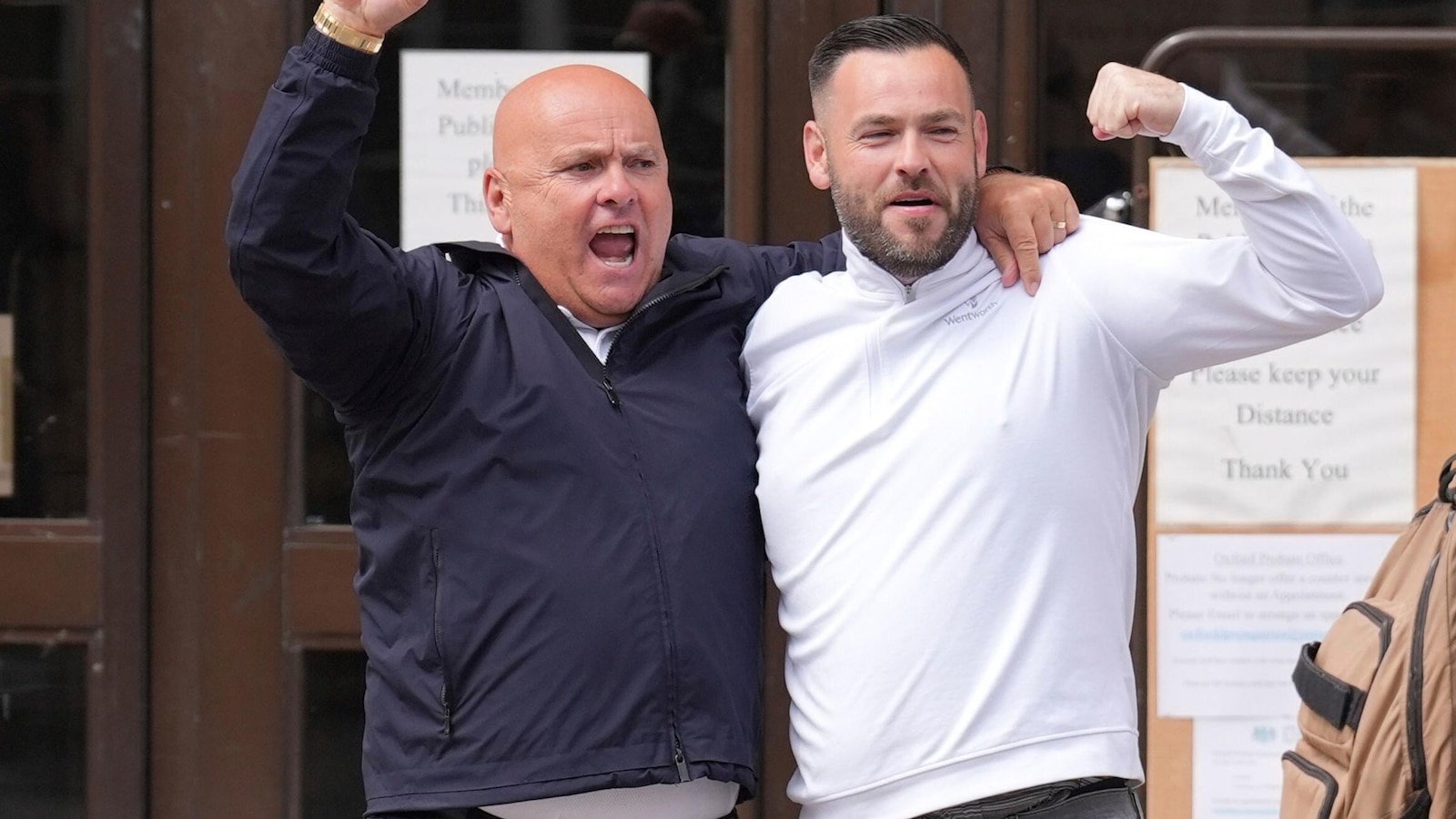 The man who tried to sell the gold toilet of $ 6.4 million stolen from the English country house is saved in jail