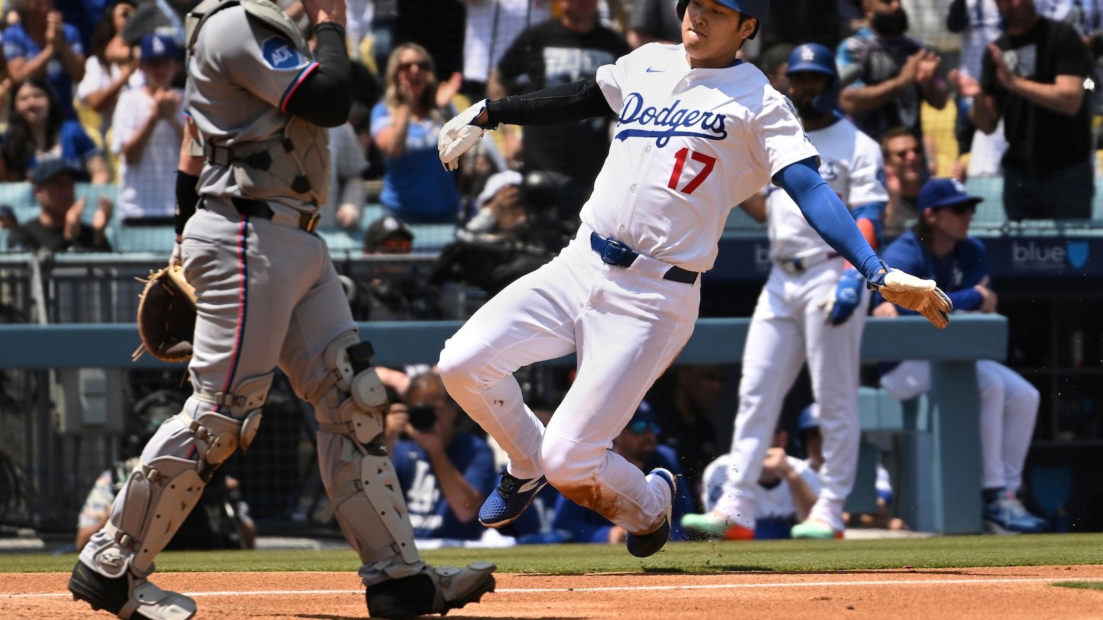 Tony Gonsolin Solid in the first start since 2023 and the Dodgers released 17 hits in 12-7 Victoria over Marlins