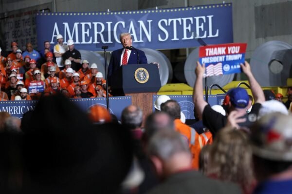 Trump greets the US Steel-Nipon Agreement. UU., He says that Steelmaker will be "controlled by the United States", but offers few details