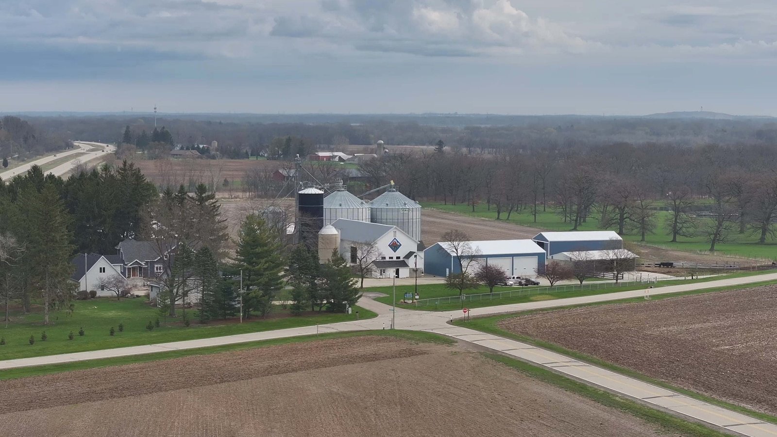 Trump rates: American farmers fight while shrimp see hope