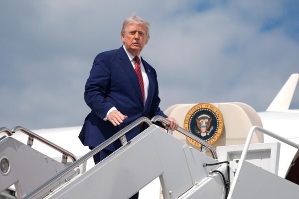 Trump says that the US Steel will keep the headquarters in Pittsburgh as part of the 'association' of $ 14B with Japan headquarters in Japan