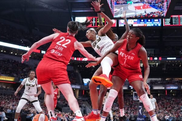 WNBA investigates racial insults by fans made in Angel Reese during Indiana's game