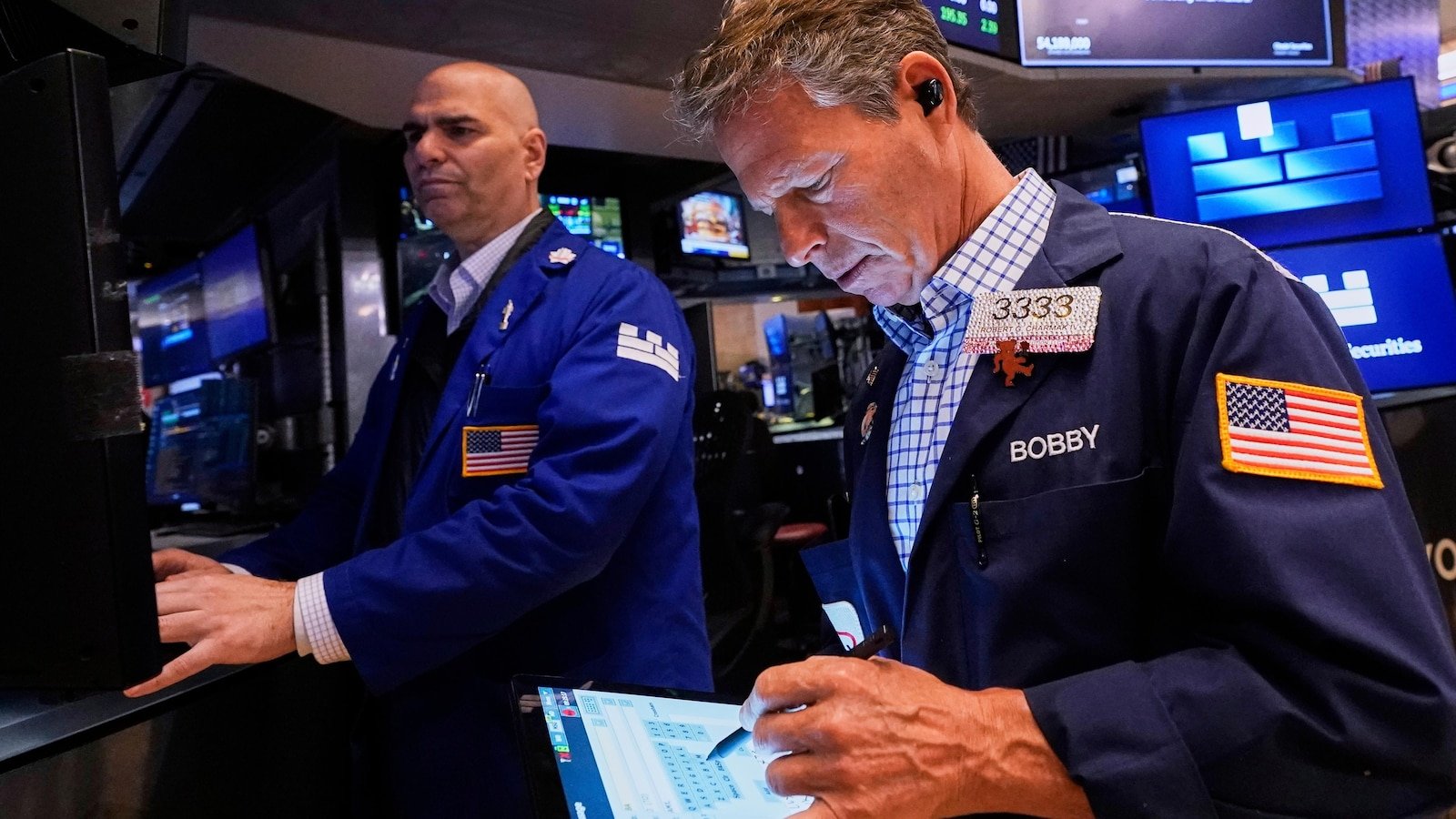 Wall Street extends its profits to a ninth consecutive day, recovering losses from the rates climbing